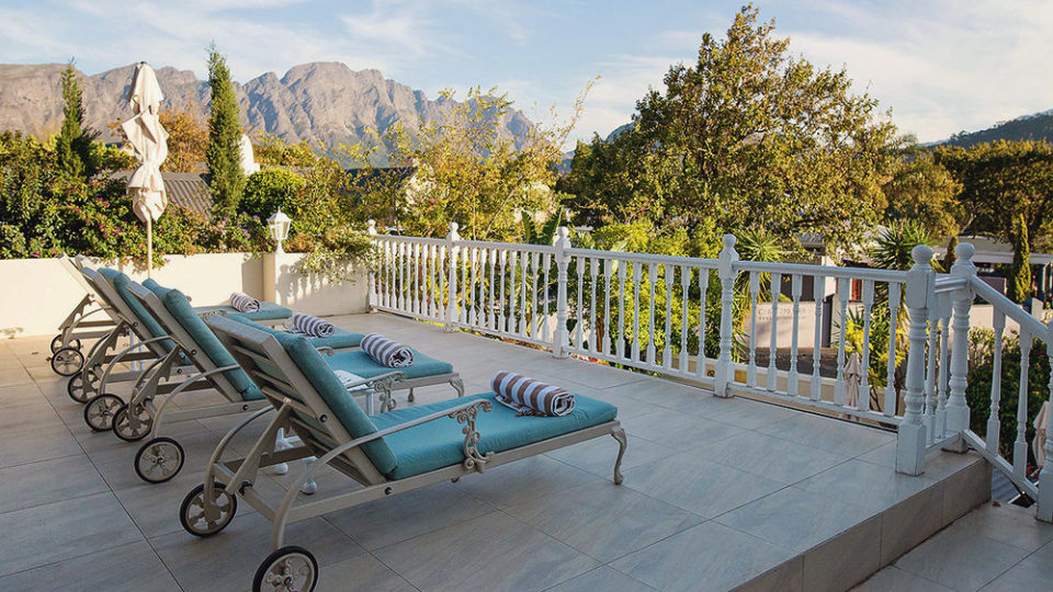 Pool and views of the Franschoek Mountains